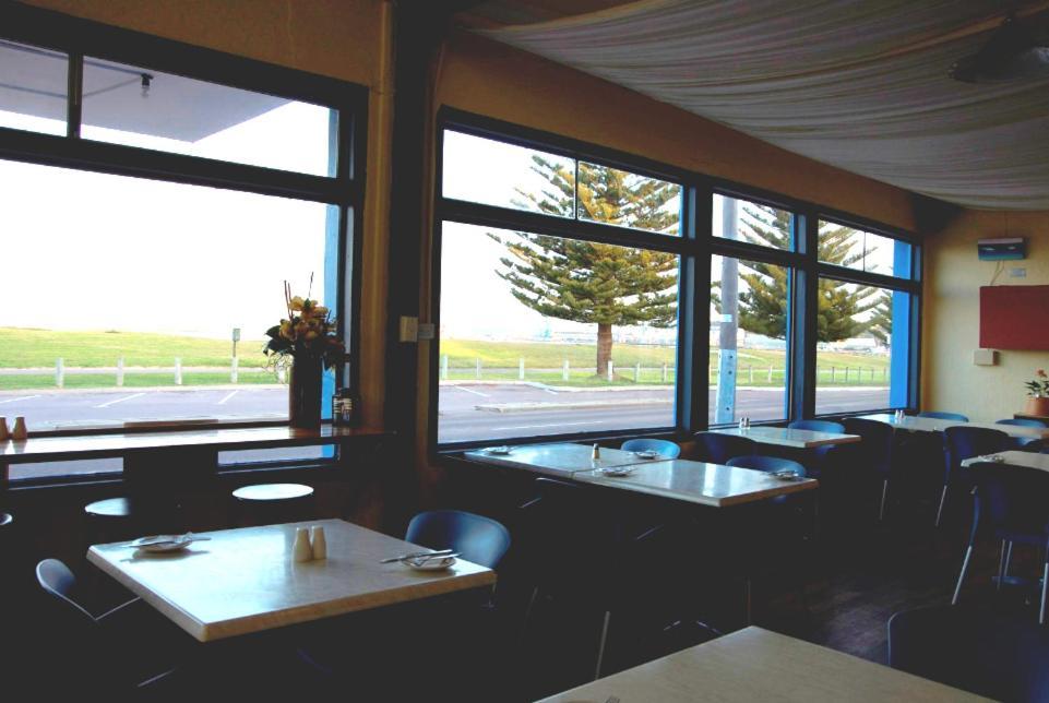 Esperance Beachfront Resort Exterior foto